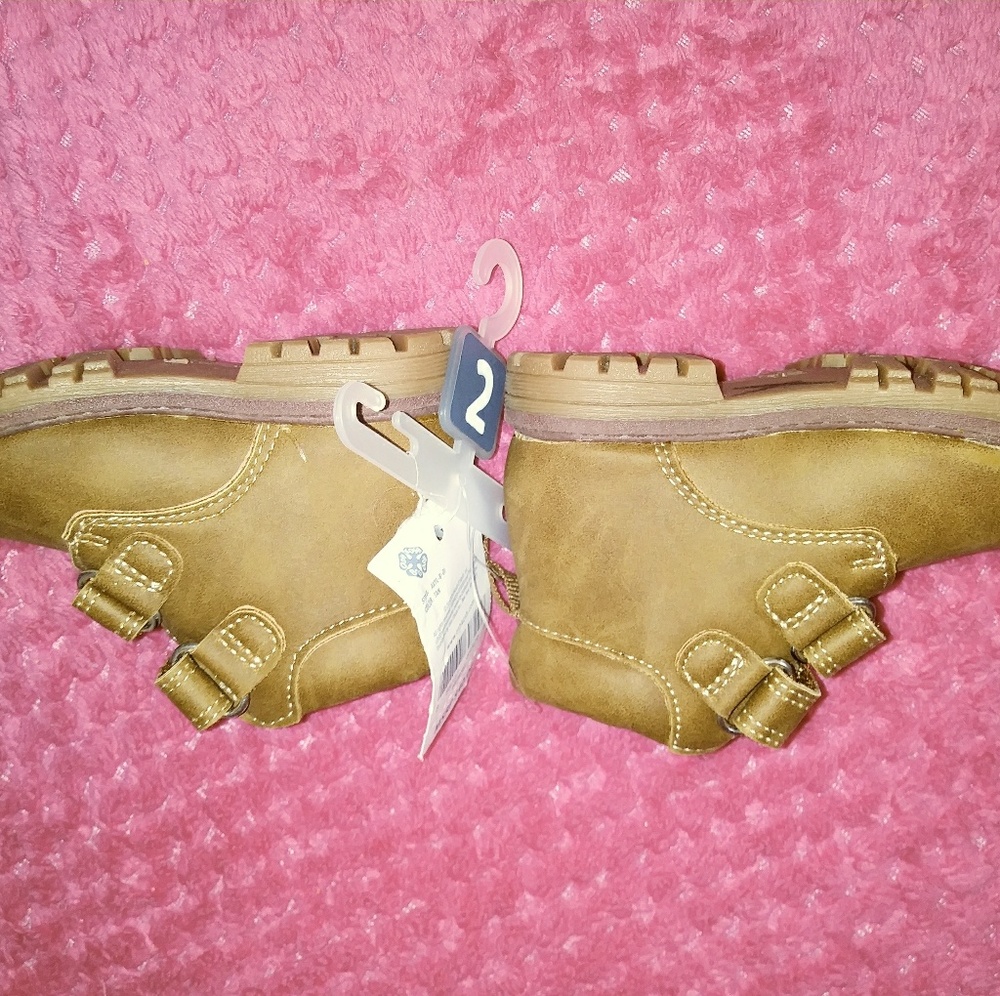 💥4/$20  Osh Kosh Boots, Baby Size 2, BNWT, - Picture 2 of 7